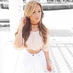 Meet your Posher, Daisyre